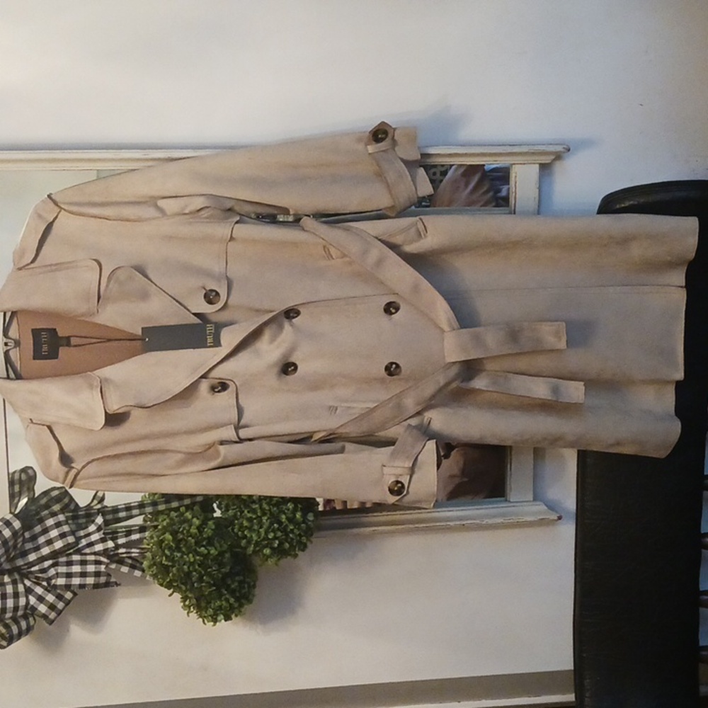 TRUTH  Beige Ultra Suede Double-Breasted Trench Coat. L Stunning! New - Picture 7 of 7